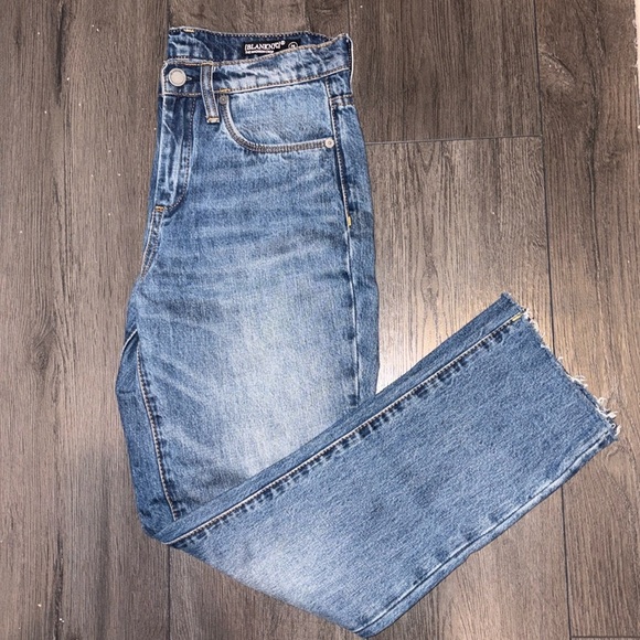 Blank NYC Madison Crop Denim Hi Rise Jean Size 26 Color: Blue - Picture 4 of 11